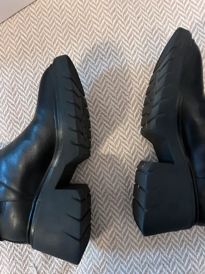 Bottines ASH cuir noir taille 38 - photo numéro 8