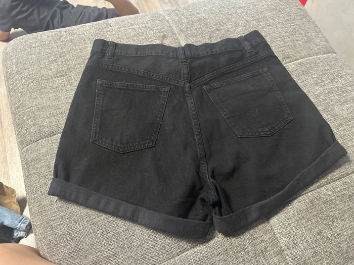 Short jeans taille 42 - photo numéro 2