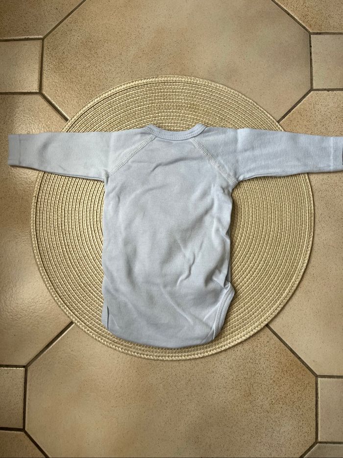 Lot de 5 bodies taille 1 mois - photo numéro 4