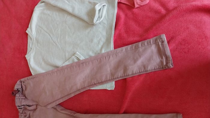 1 lot de 11 vêtements fille 7 ans - photo numéro 3