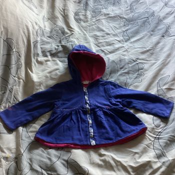 Gilet à capuche catimini 12mois