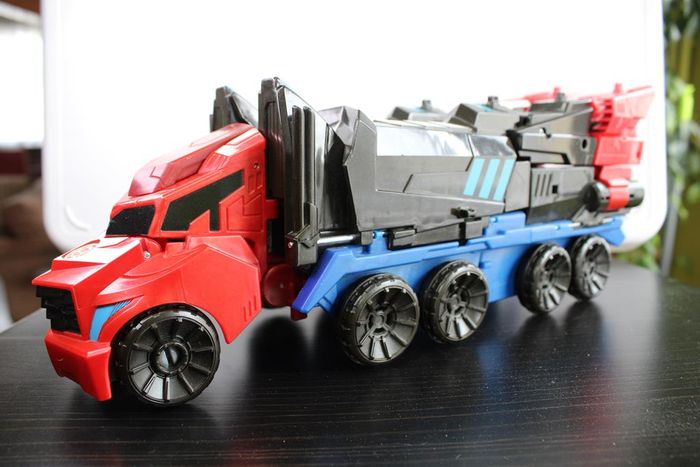Hasbro camion transformer Optimus Prime