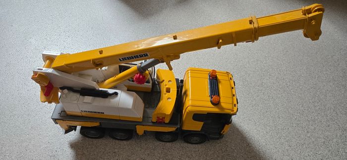 Camion grue bruder