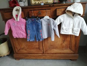 Lot 10 articles fille 12 MOIS   N 12
