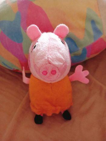 Petite peluche maman Peppa pig +- 12cm