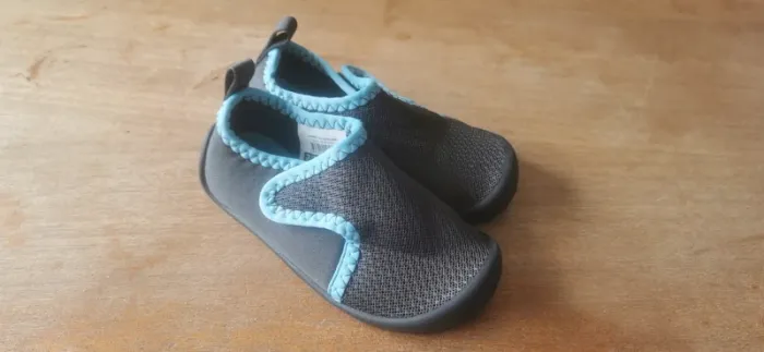 🌼Chaussons souples mixtes antidérapants Decathlon T25 Premiers pas, baby gym, rentrée état neuf 🐾 - photo numéro 2