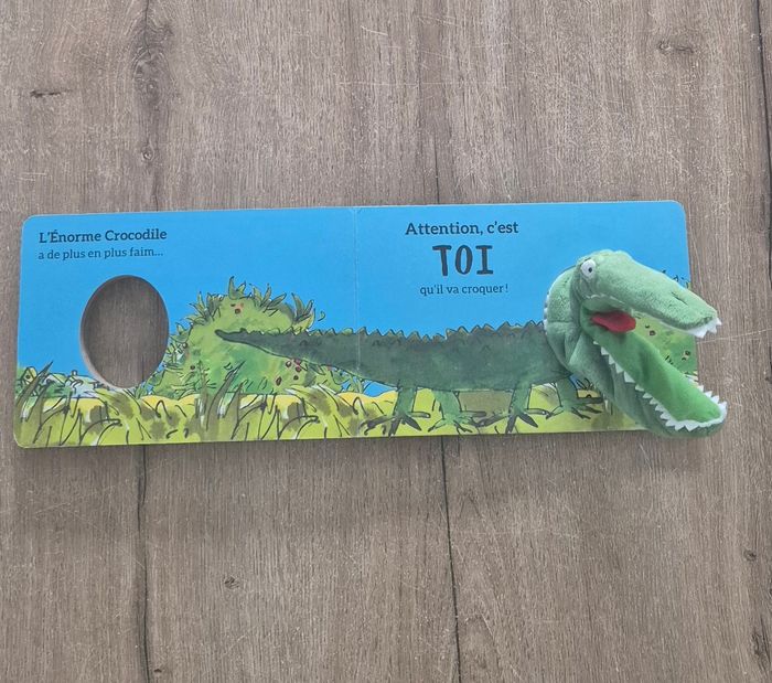 Grand livre marionnette L'énorme crocodile - photo numéro 8