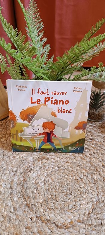 Livre Mc Do " En avant la musique " _ Il faut sauver Le Piano blanc