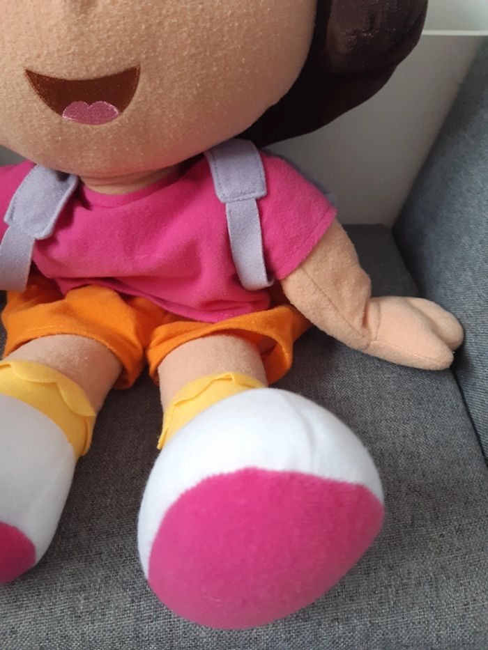 Peluche / Doudou grande Dora l'exploratrice de 2005 - photo numéro 6