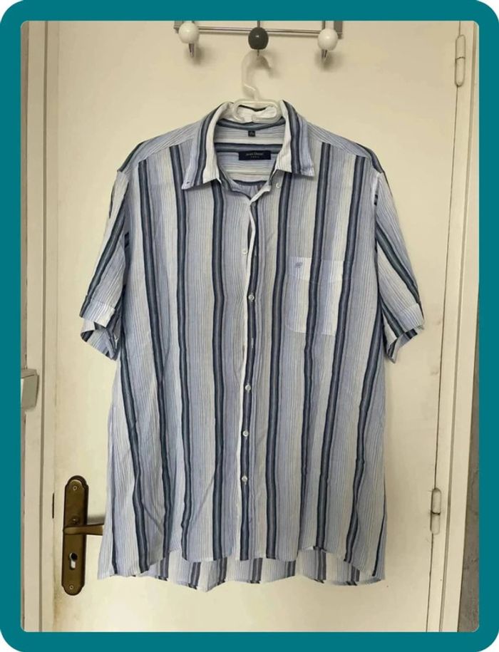 Chemise à rayures bleues