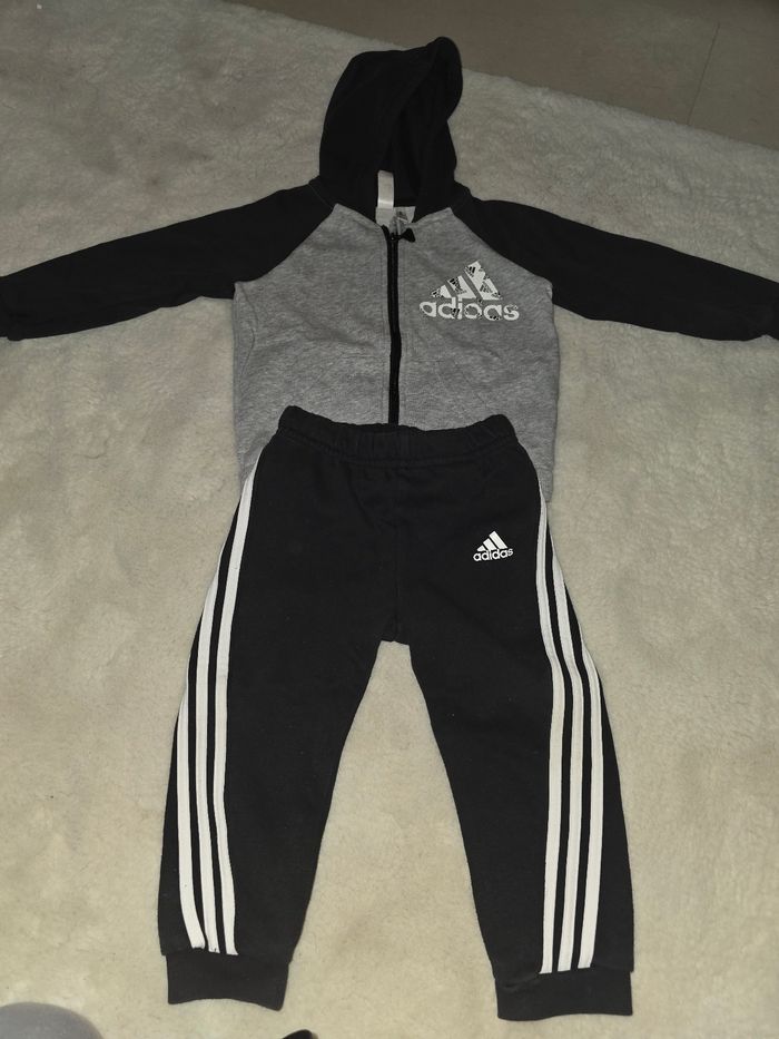 Ensemble adidas