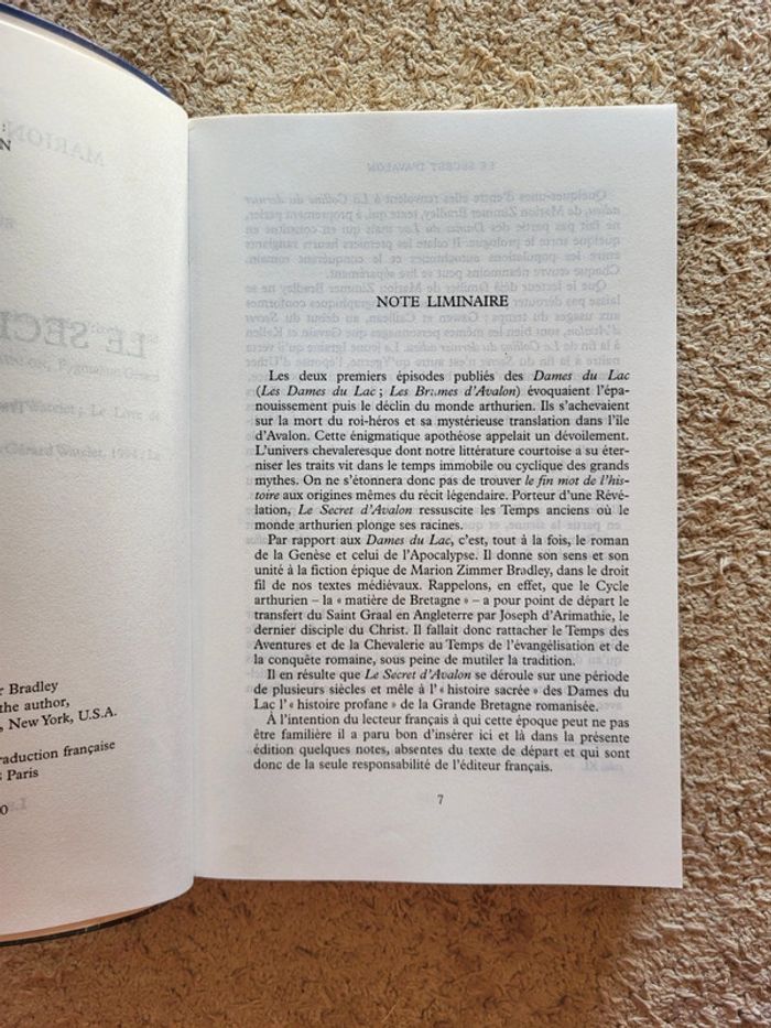 Livre Le secret d'Avalon de Marion Zimmer - Mythes celtiques - photo numéro 5