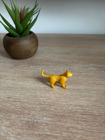 Figurine Bébé lionceau playmobil