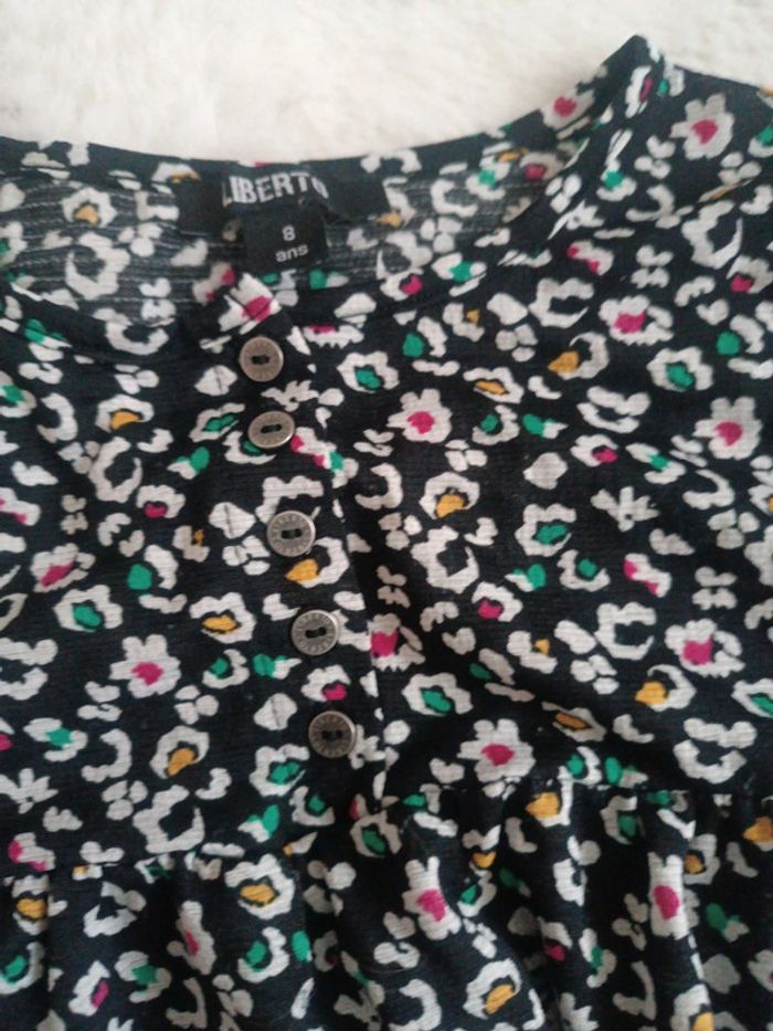 Haut blouse fleurie 8 ans - photo numéro 3