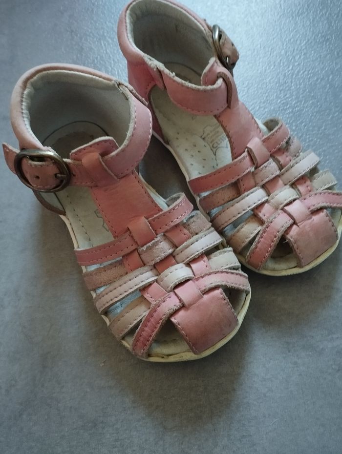 Sandale