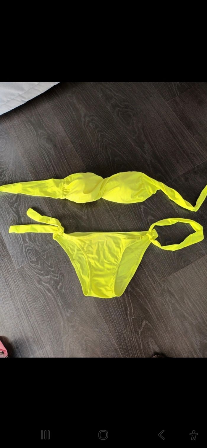 Maillot de bain bandeau  2 pièces