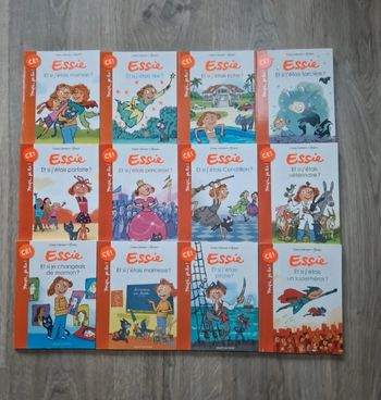 Lot de 12 livres ce1 Essie