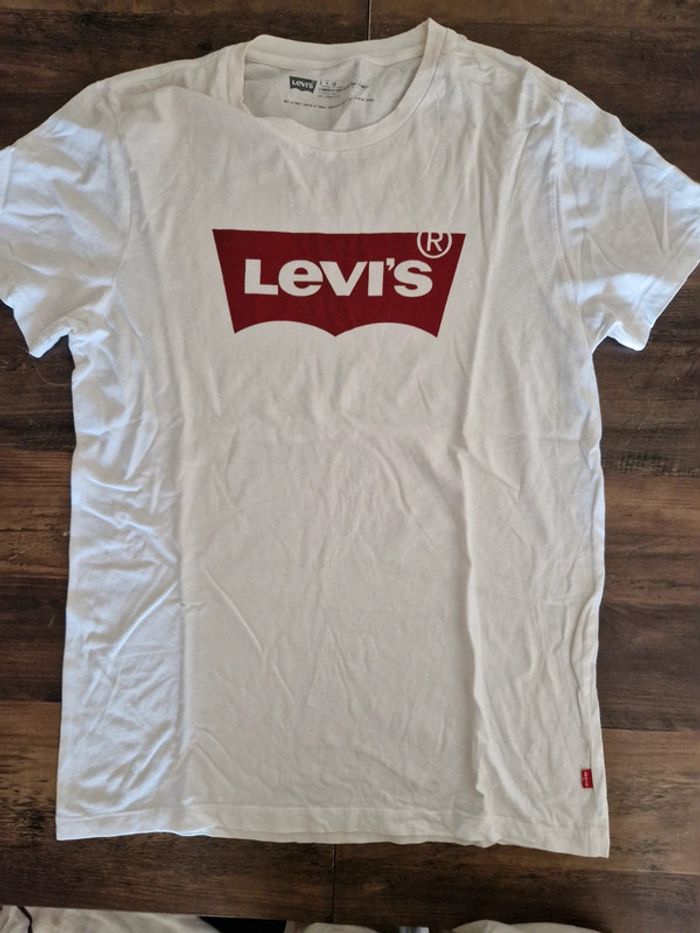 Tshirt levis taille S - photo numéro 2