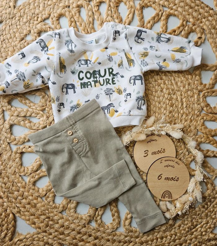 Ensemble 3/6m(Pas la même marque)