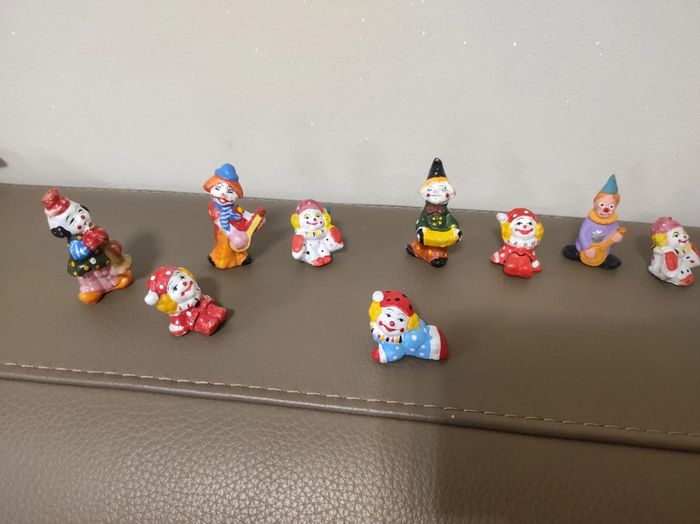 Lot 12 figurines clown - photo numéro 2