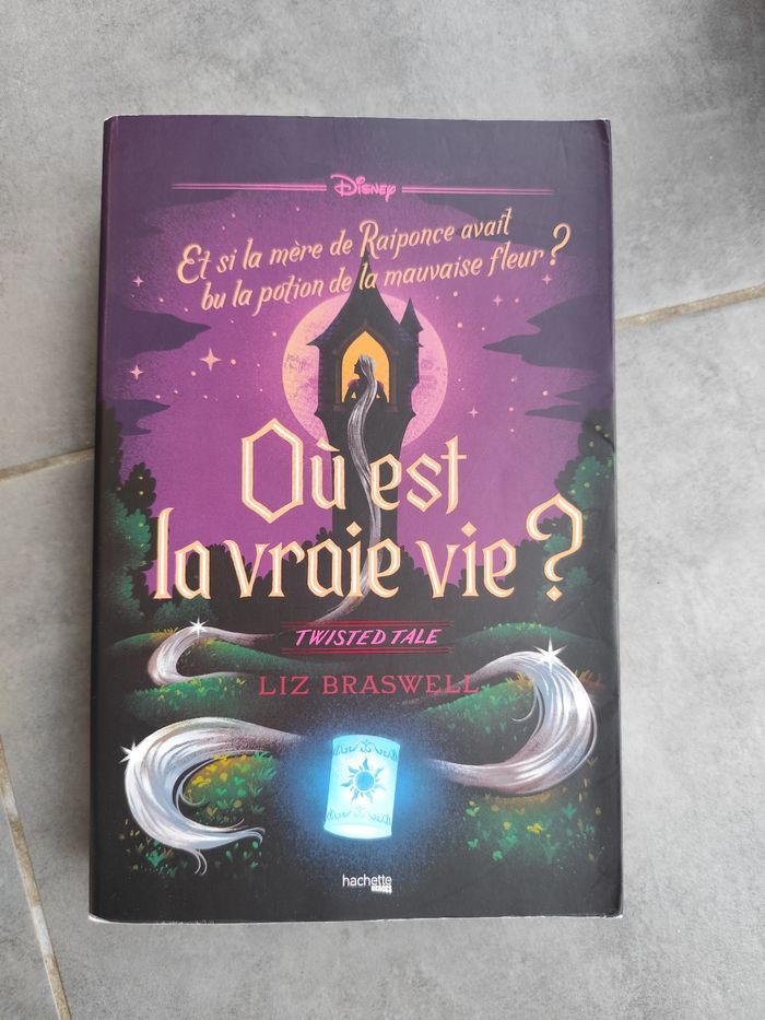 Livre twisted tale Disney - photo numéro 1