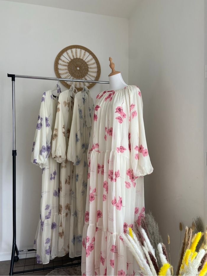 Robe à fleurs rose - photo numéro 3