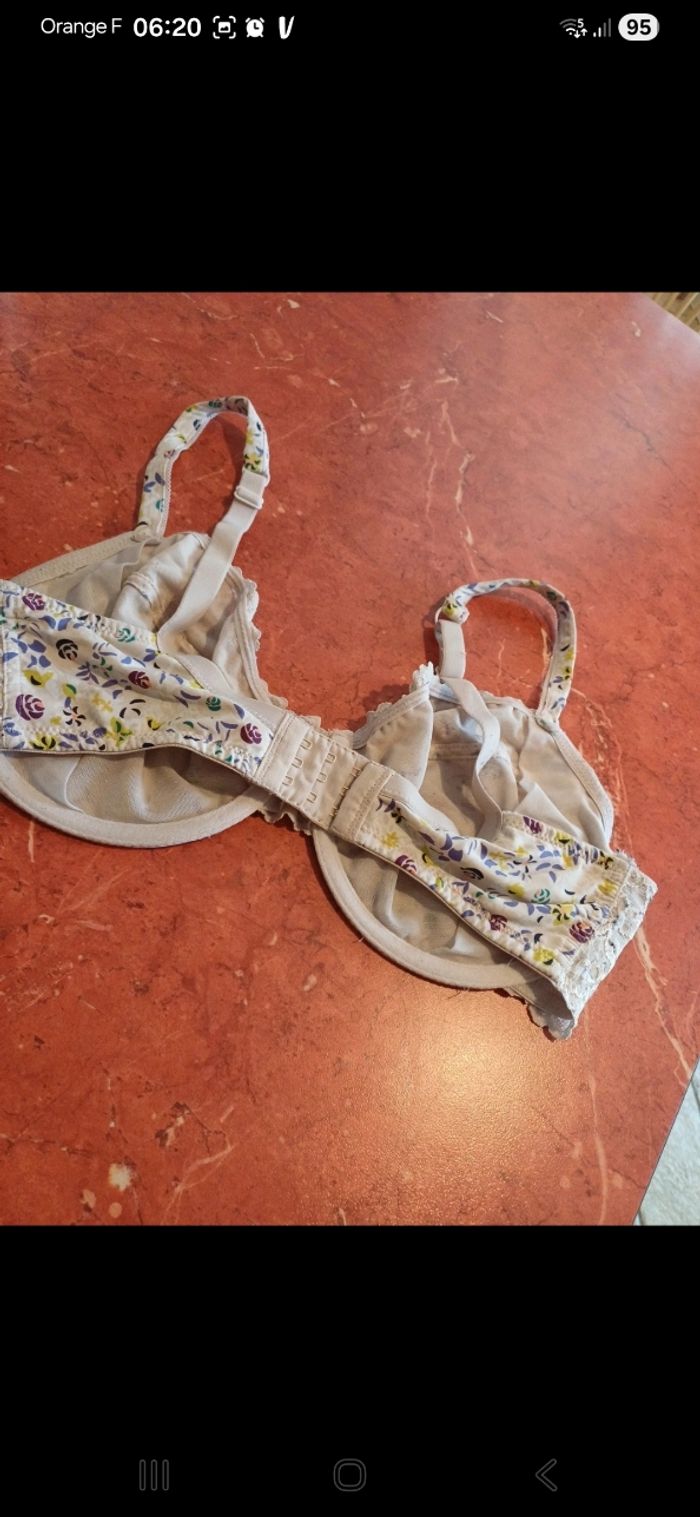 Soutien gorge taille 90E - photo numéro 5