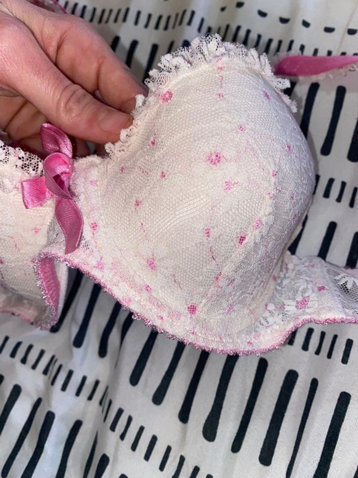 Soutien gorge - photo numéro 3