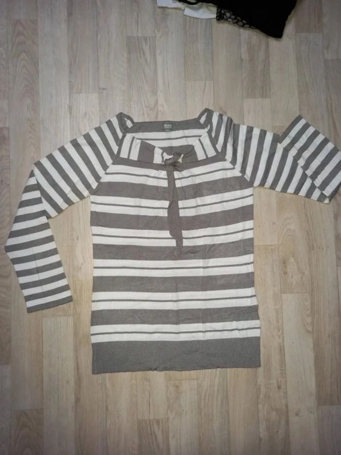 Pull rayé neuf
