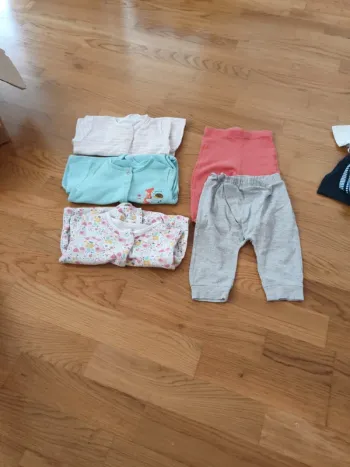 Pyjamas 9 mois