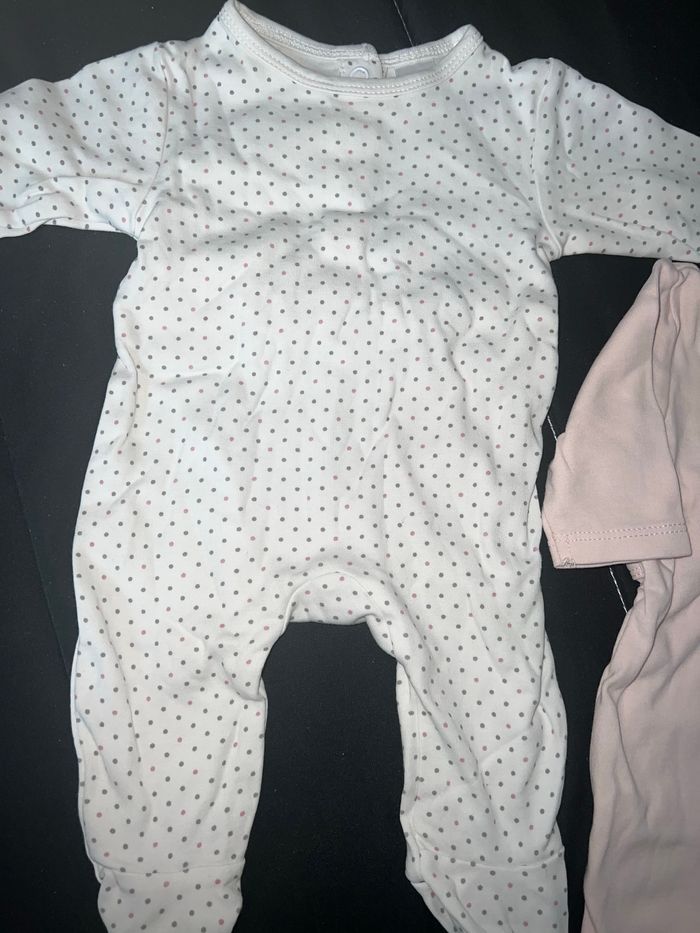 Lot de 2 pyjama taille 1 mois - photo numéro 4