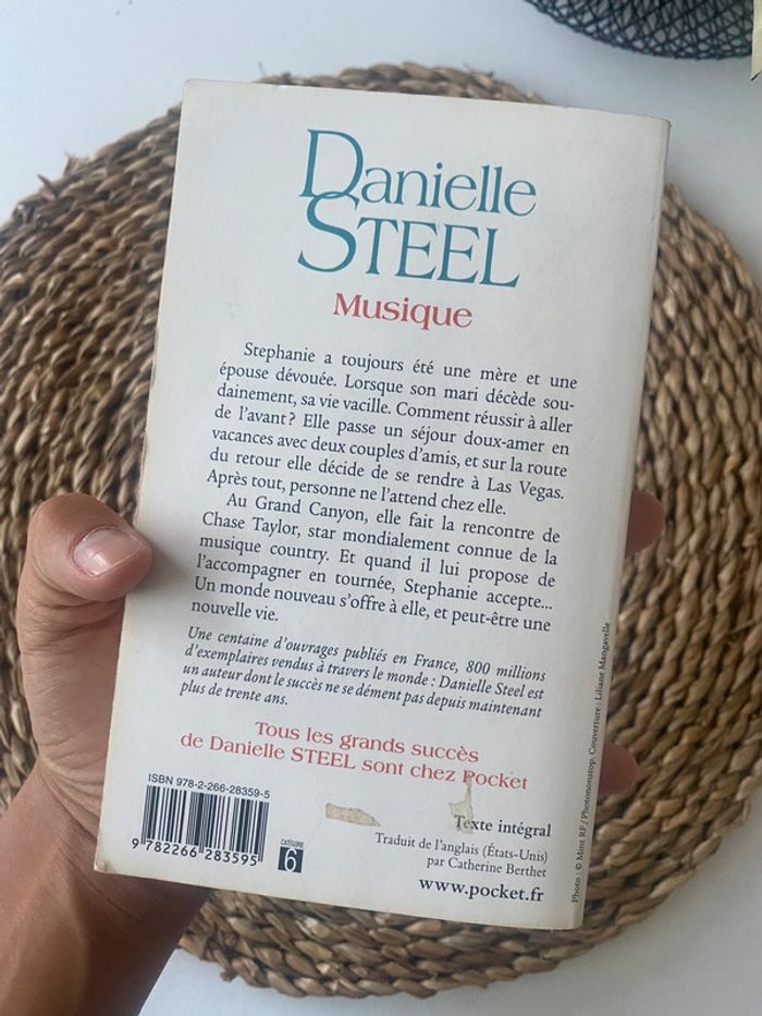 Danielle STEEL Musique - photo numéro 3