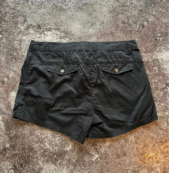 Short noir femme taille M Women's black shorts Pantaloncini neri da donna Schwarze Shorts für Damen - photo numéro 2