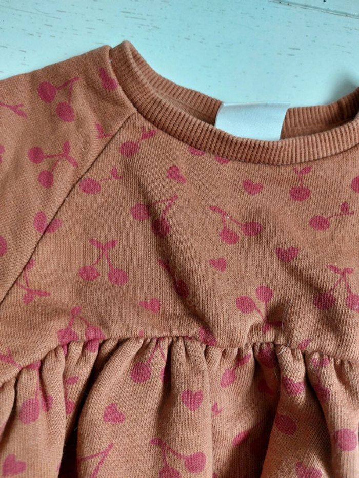 Robe sweat imprimée cerise Zara Taille 9-12 mois - photo numéro 2