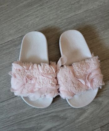 Claquettes rose pointure 25