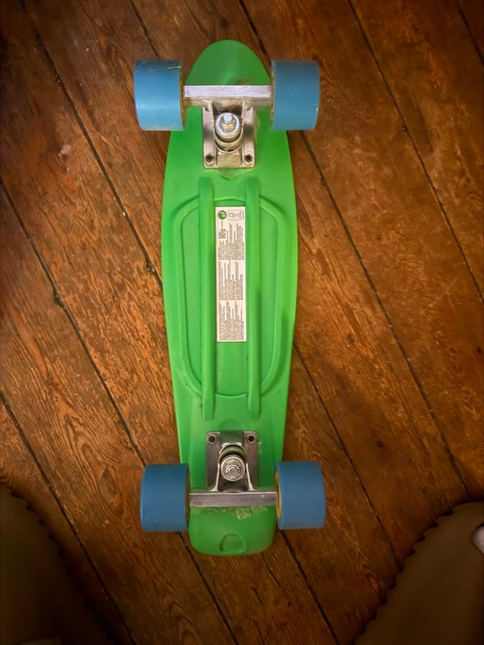 Mini Skateboard neuf - photo numéro 3