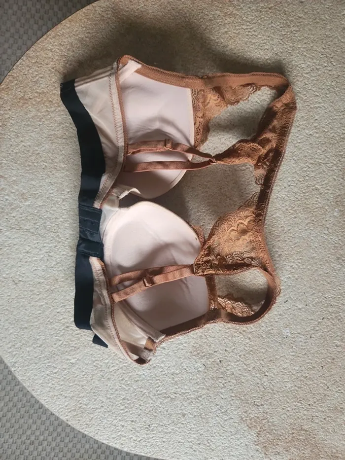 Soutien gorge - photo numéro 2