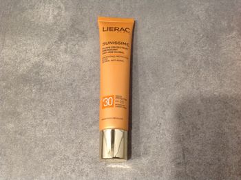 Liérac Sunissime Fluide protecteur énergisant Anti-âge global SPF30