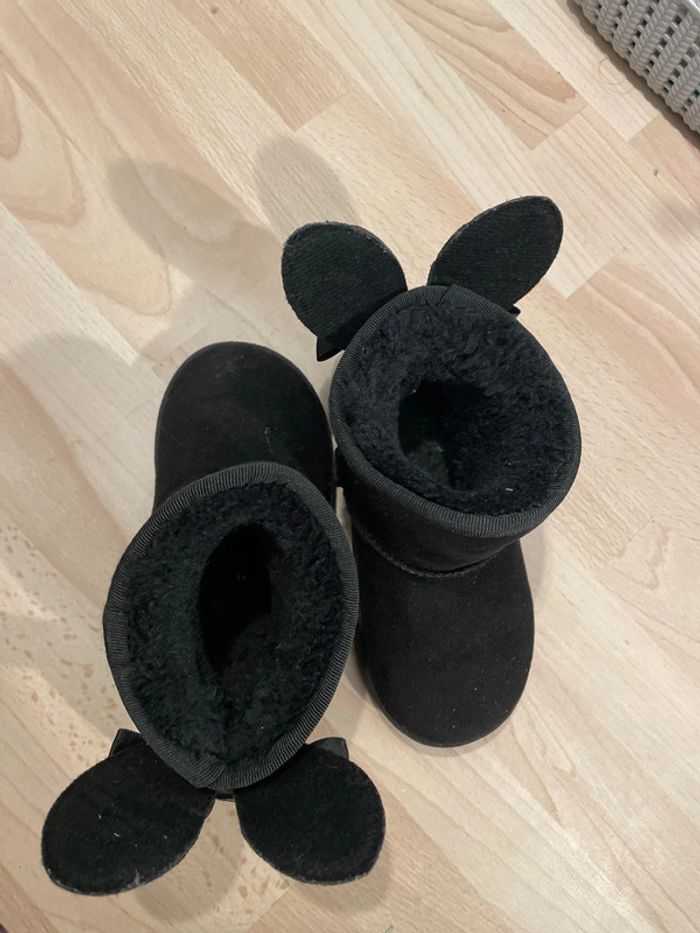Bottines fourrées noires taille 25 - photo numéro 3