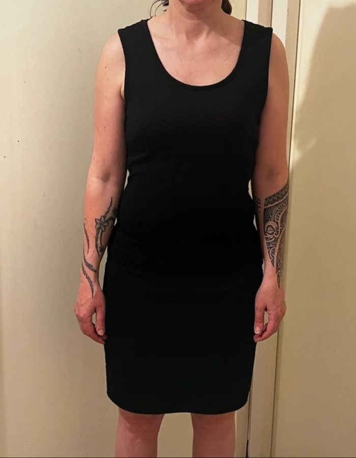 Robe noire - photo numéro 2