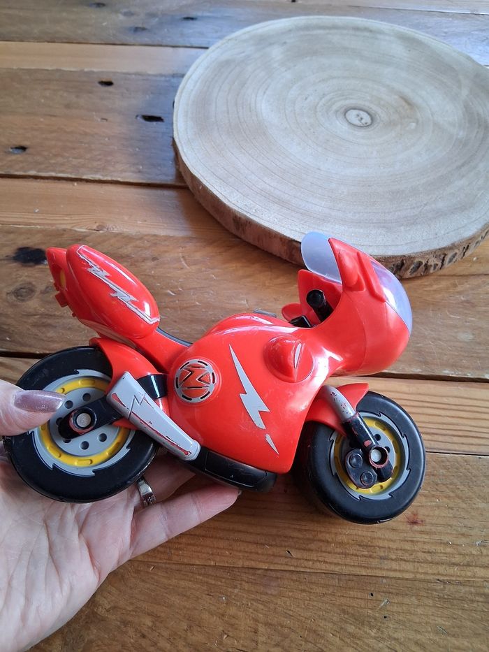 Ricky Zoom - photo numéro 9