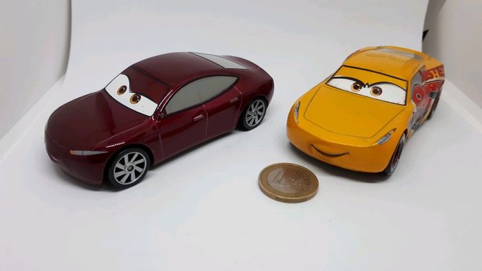 Lot voitures cars disney store - photo numéro 2