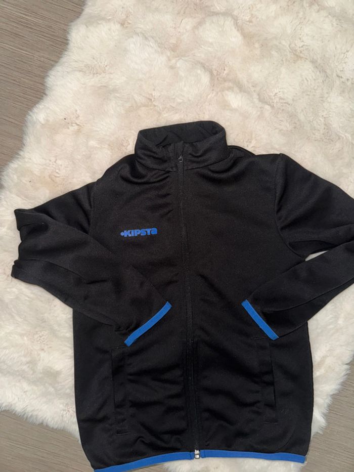 Veste jogging l’opéra très peu porté 7:8 ans - photo numéro 2