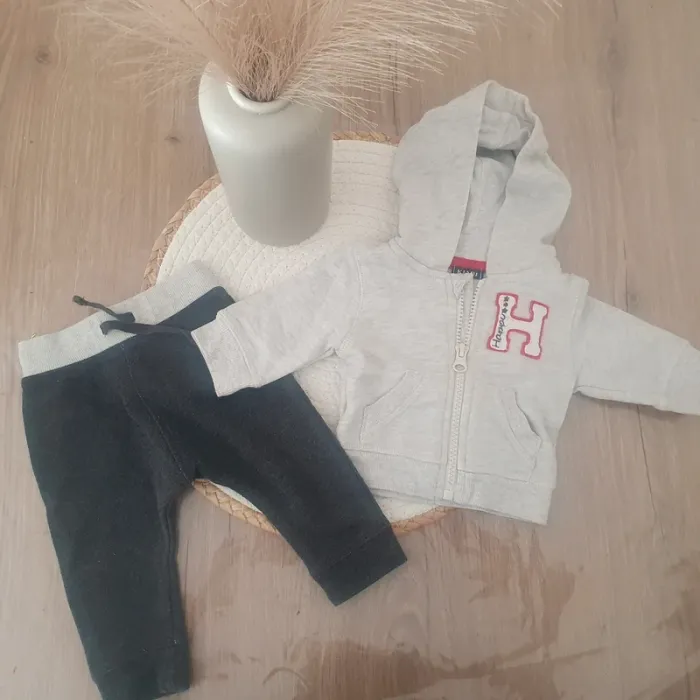 Ensemble bebe 1 mois