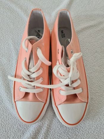Chaussures neuves