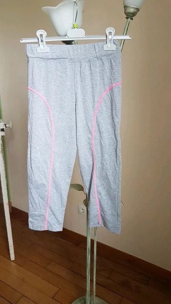 Caleçon de sport gris avec couture en rose fluorescent taille 38/40