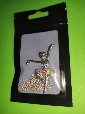 Collier danseuse balais