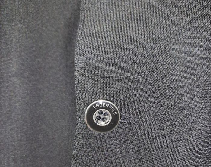Veste noire Lagerfeld taille 40, très bon état - photo numéro 3