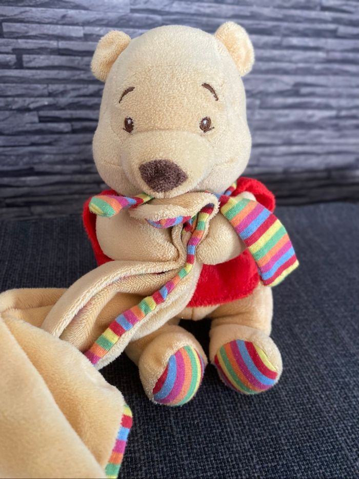 Doudou Winnie 20 cm Disney - photo numéro 5
