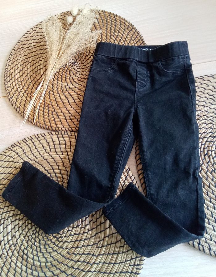 Tregging noir Kiabi taille 4 ans